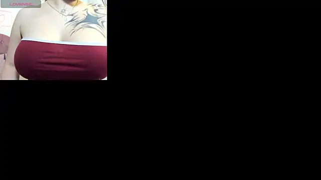 Snapshot of kissy_tay chatting on September 23, 11:57 am kissy tay online show from September 23, 11:57 am