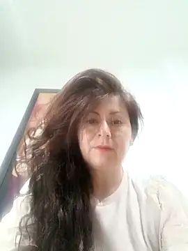 lunadicty online show from March 6, 10:26 pm