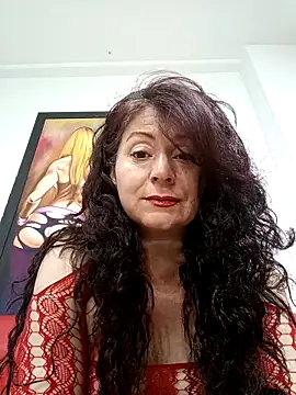 lunadicty online show from March 8, 9:07 pm