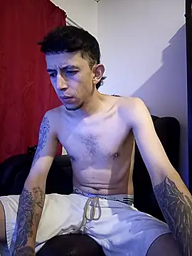 Snapshot of Chris__Jones chatting on September 30, 4:28 am Chris Jones online show from September 30, 4:28 am