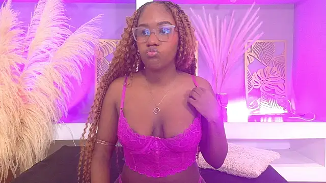 Snapshot of RachelStonne chatting on November 27, 12:51 pm RachelStonne online show from November 27, 12:51 pm