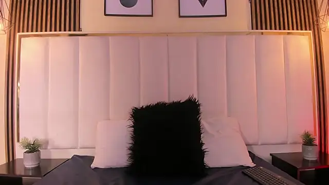 Snapshot of AmmberJones chatting on March 21, 3:33 am AmmberJones online show from March 21, 3:33 am