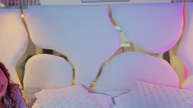 Snapshot of AmmberJones chatting on December 3, 12:03 pm AmmberJones online show from December 3, 12:03 pm