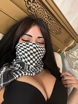 Snapshot of QueenLujaine chatting on October 23, 9:41 am QueenLujaine online show from October 23, 9:41 am