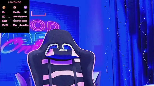 AlessiaCroft online show from March 26, 5:02 am