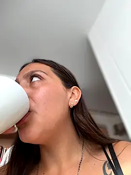 Snapshot of MELODY__06 chatting on September 25, 12:42 pm MELODY  06 online show from September 25, 12:42 pm