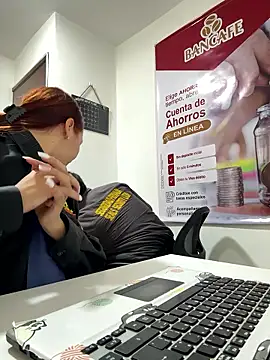 Snapshot of MELODY__06 chatting on January 5, 8:45 pm MELODY 06 online show from January 5, 8:45 pm