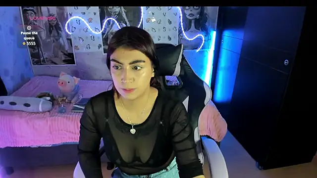 Medussa katt online show from July 21, 9:17 pm