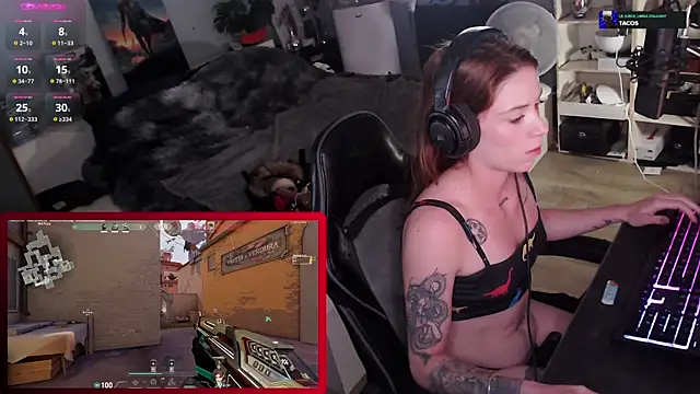 Snapshot of Horny_Makima chatting on September 10, 9:42 am Horny Makima online show from September 10, 9:42 am