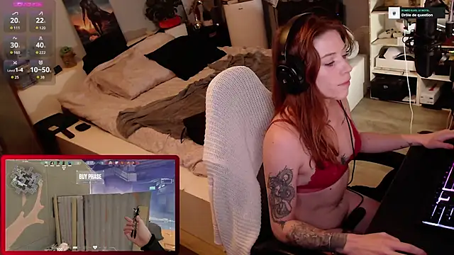 Snapshot of Horny_Makima chatting on October 23, 10:14 am Horny Makima online show from October 23, 10:14 am