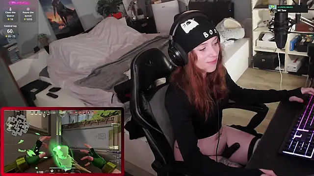 Snapshot of Horny_Makima chatting on October 24, 9:17 am Horny Makima online show from October 24, 9:17 am