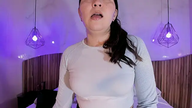 AlissaJoness online show from February 2, 11:31 am