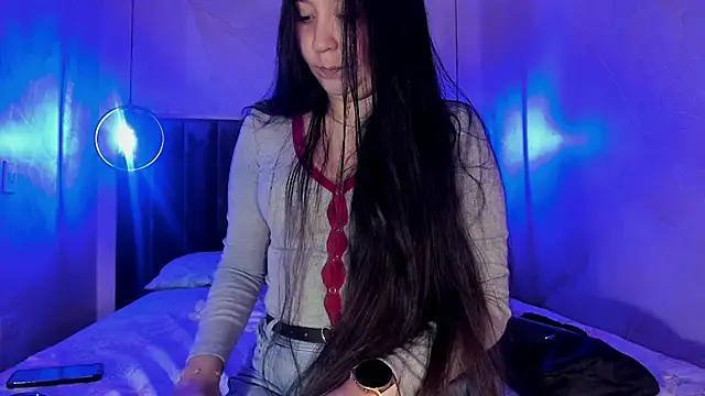 AlissaJoness online show from April 13, 7:30 pm