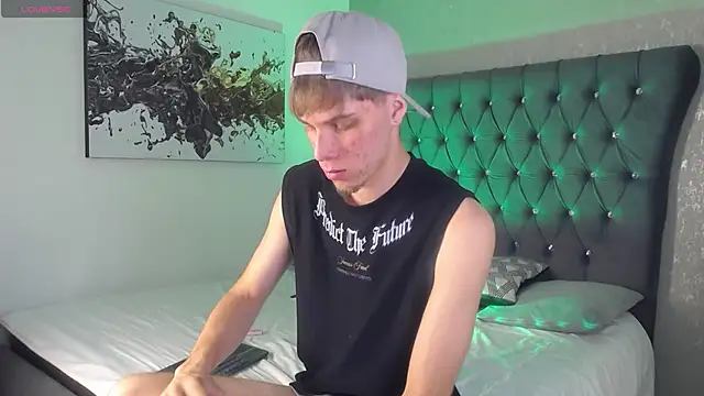 Robbin Blaze online show from April 16, 4:57 am