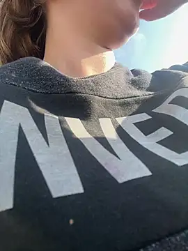 Baby  Otaku online show from February 9, 9:08 pm