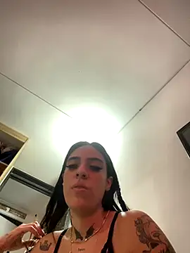 Snapshot of SamanthaAdele chatting on October 11, 11:42 am SamanthaAdele online show from October 11, 11:42 am