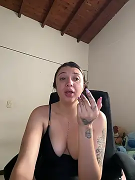 Mia  Gray online show from May 13, 5:32 pm