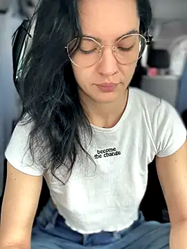 MeekyRich online show from October 5, 6:23 am