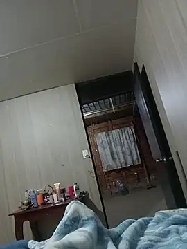 Snapshot of luuiss12 chatting on November 22, 6:23 am luuiss12 online show from November 22, 6:23 am