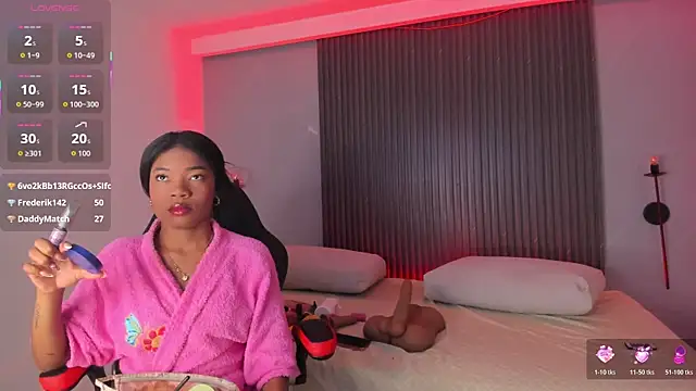 Snapshot of ciara_blake chatting on November 26, 8:10 pm ciara blake online show from November 26, 8:10 pm