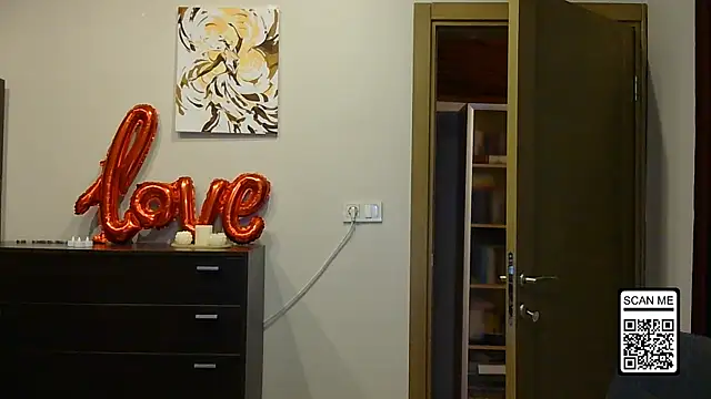 Wild Silk Desire online show from March 14, 4:45 pm