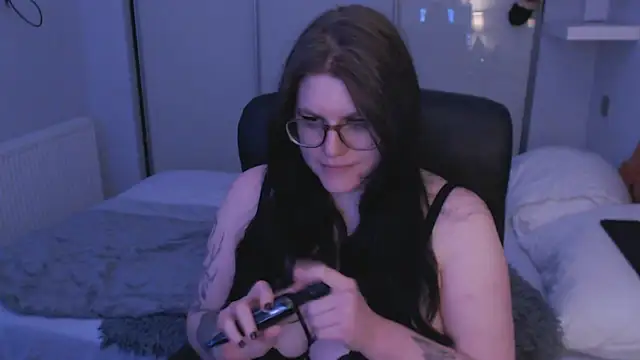 Snapshot of GothSuccubusBabe chatting on March 2, 9:21 pm GothSuccubusBabe online show from March 2, 9:21 pm