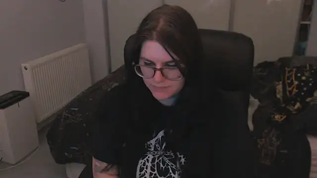 GothSuccubusBabe online show from May 30, 11:46 pm