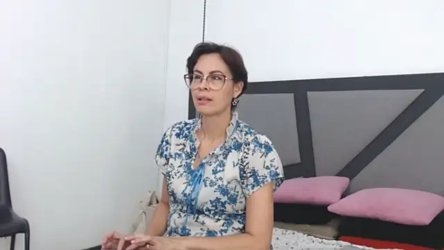 amanda ramirez online show from July 15, 10:26 pm