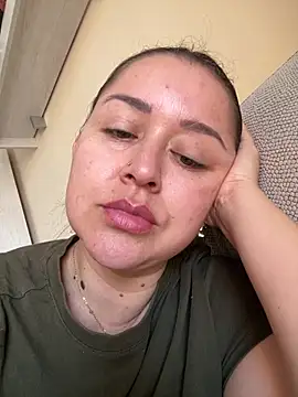 IvannaDivina online show from April 20, 8:28 am