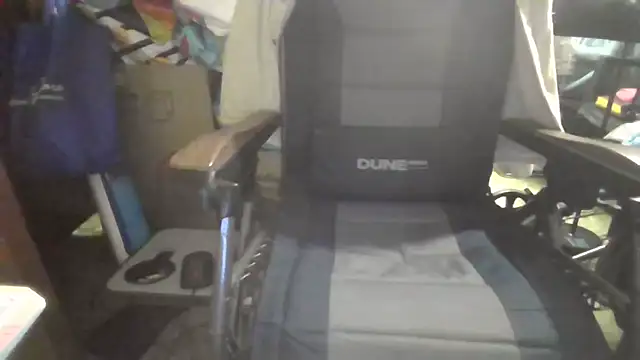 Lovyourpuss online show from April 4, 9:34 pm