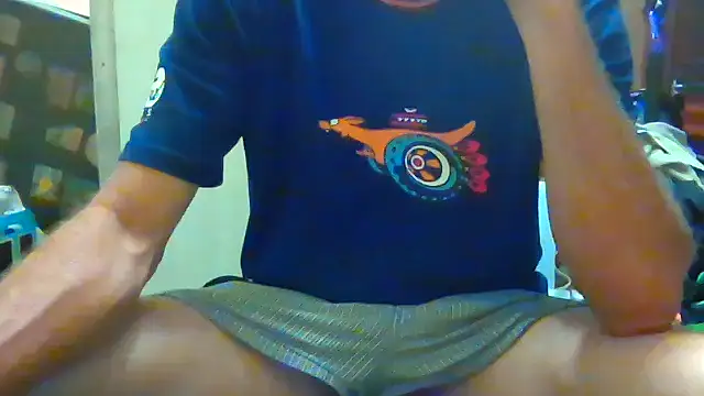 Lovyourpuss online show from April 16, 5:47 pm