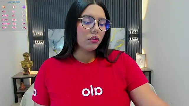 Snapshot of NaniXoxo18 chatting on November 28, 12:08 pm NaniXoxo18 online show from November 28, 12:08 pm