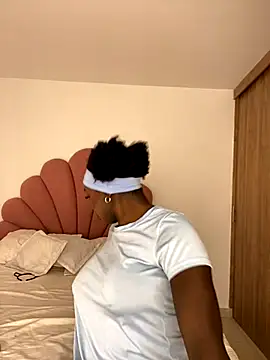 alissradiante1 online show from October 10, 11:04 pm