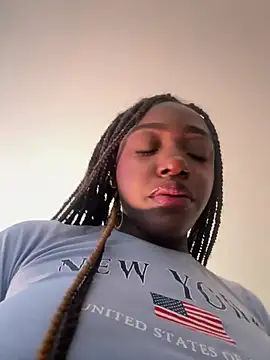 alissradiante1 online show from February 26, 11:04 pm