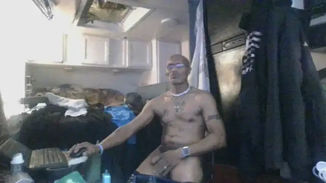 badboy2u2025 online show from December 19, 2:18 am