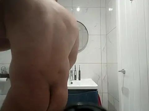 CloudyMuscleBeefy online show from October 10, 6:18 pm