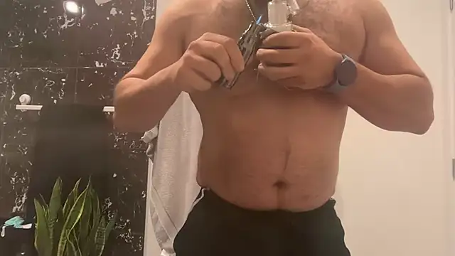 CloudyMuscleBeefy online show from October 24, 5:53 pm