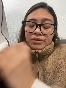 Snapshot of kate_rabittsex chatting on January 18, 1:08 pm kate rabittsex online show from January 18, 1:08 pm