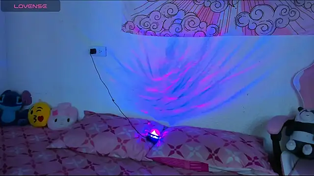 abbie jensen  online show from April 11, 10:14 pm