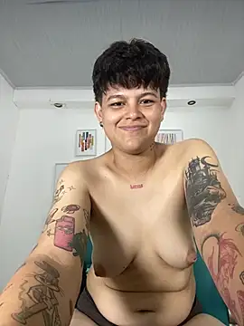 Snapshot of sayd_24 chatting on June 6, 4:23 pm sayd 24 online show from June 6, 4:23 pm
