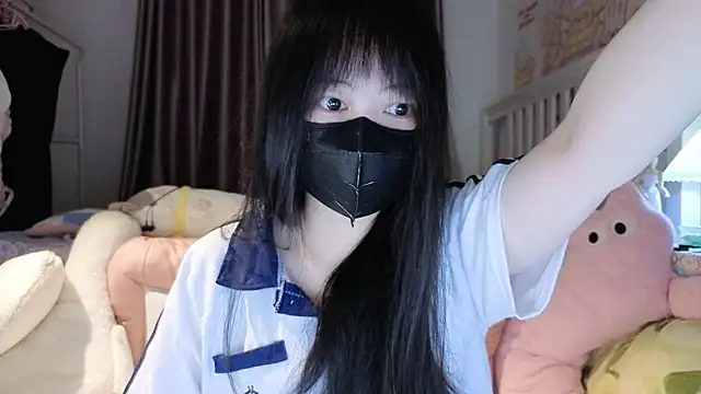 love-uiui online show from October 14, 3:02 pm