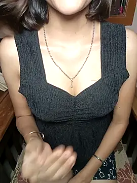 Isha Sax online show from September 16, 7:37 pm