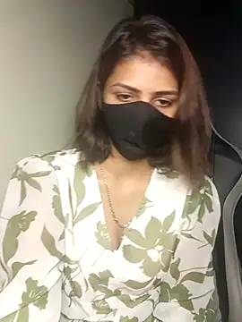 Isha Sax online show from October 14, 7:31 am