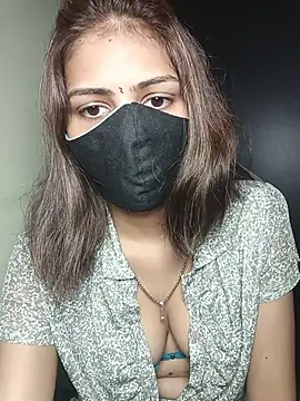 Isha Sax online show from November 18, 7:35 am