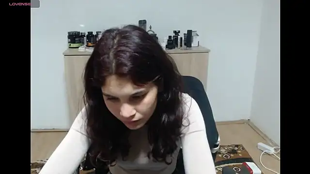 Snapshot of MalloryMyers chatting on September 16, 7:37 pm MalloryMyers online show from September 16, 7:37 pm