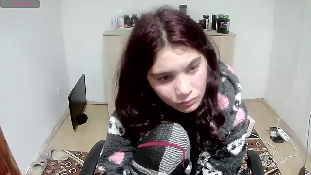 Snapshot of MalloryMyers chatting on September 25, 5:27 pm MalloryMyers online show from September 25, 5:27 pm