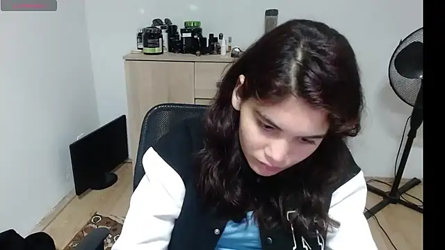 Snapshot of MalloryMyers chatting on October 12, 8:30 pm MalloryMyers online show from October 12, 8:30 pm