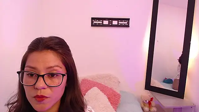 renataj online show from December 3, 11:36 pm