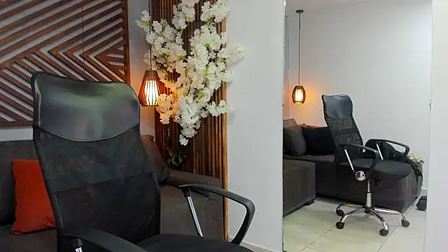 MarcusBlack  online show from February 12, 2:56 pm