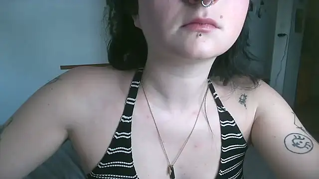 Violett3333 online show from October 23, 3:44 pm